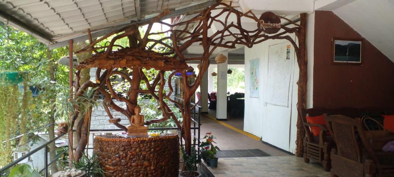 נלת'אניה White House Riverside Retreat מראה חיצוני תמונה