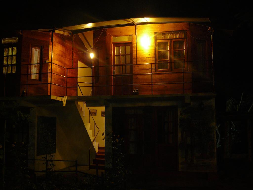 נלת'אניה White House Riverside Retreat מראה חיצוני תמונה